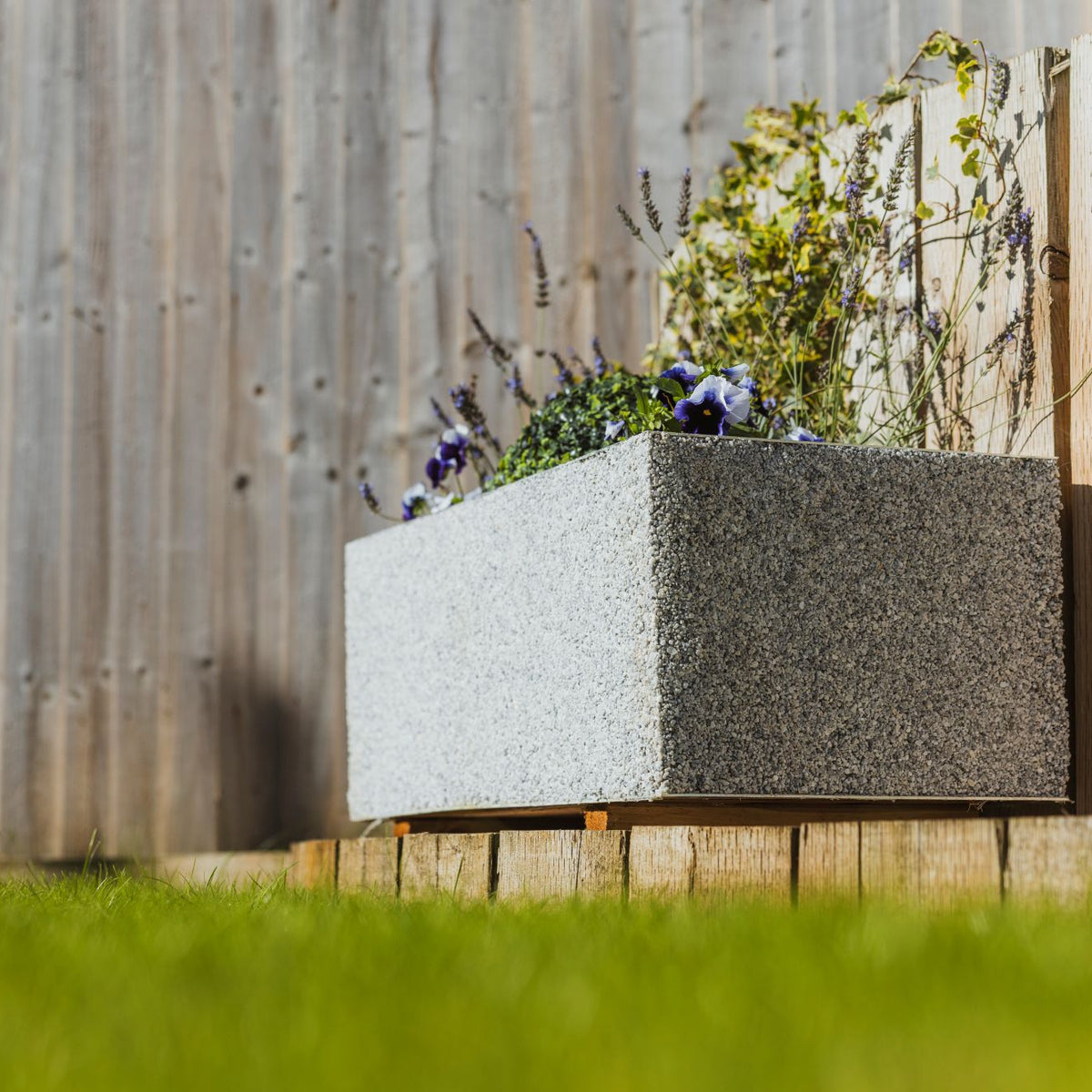 Easihold Stone-In-One Water-Based Resin Bound Surfacing Kit